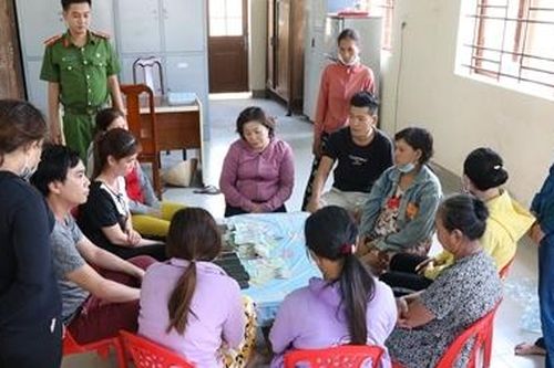 Sòng bạc núp bóng quán giải khát