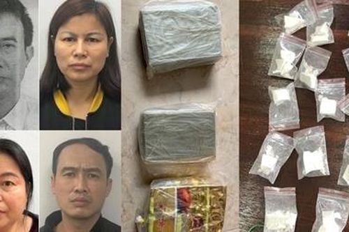 Bắt 2 đối tượng mang 4 bánh heroin