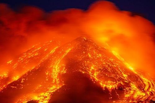 Núi lửa phun trào, nguồn nước 'viên ngọc quý' vùng Caribe ô nhiễm nghiêm trọng
