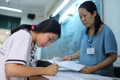 Hà Nội: Tổ chức một hội đồng thi tốt nghiệp trung học phổ thông