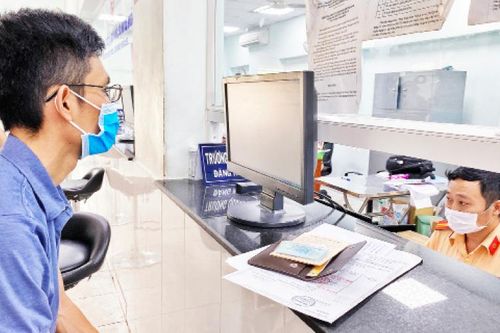 Tăng tốc cấp biển số mầu vàng cho ô-tô kinh doanh vận tải