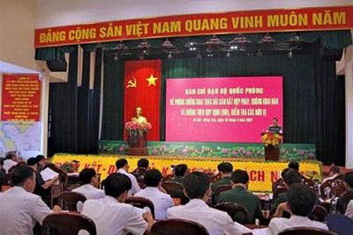 Ban chỉ đạo Bộ Quốc phòng kiểm tra việc chống khai thác hải sản bất hợp pháp