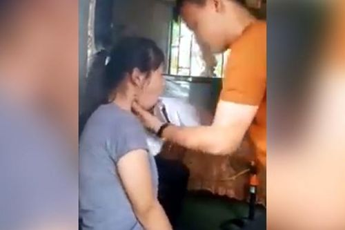 Xử lý 'thần y' chữa bệnh kiểu móc họng, kéo lưỡi