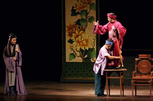 Gian nan nghề 'quản gia sân khấu'