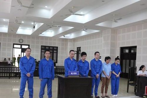 Phạt tù nhóm đối tượng tiếp tay và tổ chức đưa người vào Việt Nam trái phép
