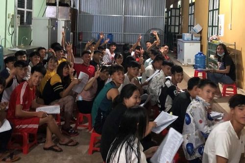 Ôn thi THPT: Rèn tinh thần 'thép' cho sĩ tử vùng cao