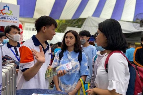 Tuyển sinh 2021: Hiểu rõ xu hướng dịch chuyển nhân lực