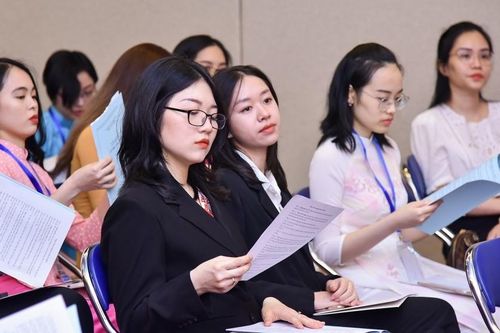 Khai giảng Khóa Bồi dưỡng Tiền công vụ dành cho công chức mới