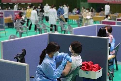 Ngày 13/4, thế giới ghi nhận thêm gần 800 nghìn trường hợp mắc COVID-19