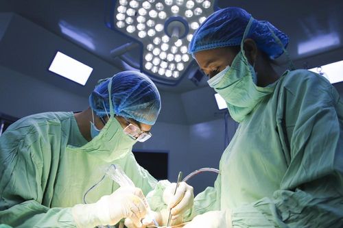 60 trẻ em khuyết tật ở Nghệ An và Hà Tĩnh được phẫu thuật nhân đạo