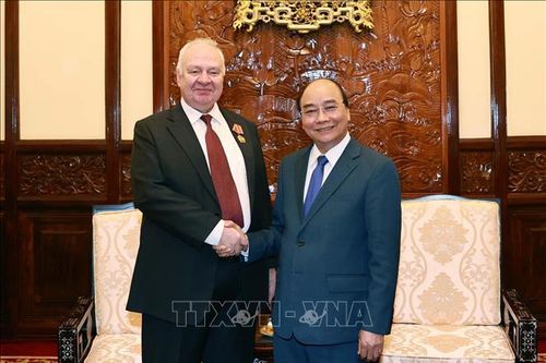 Chủ tịch nước Nguyễn Xuân Phúc tiếp Đại sứ Liên bang Nga Konstantin Vnukov