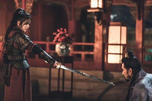 'Sông đón trăng lên': Kim So Hyun trả thù cho tiên hậu, tướng quân Ji Hoon lưu vong về Silla chờ báo thù