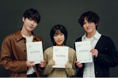 'Thánh phim flop' Ji Chang Wook lại tái xuất khiến dân tình ngán ngẩm!