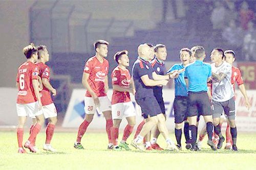 Án nối án!
