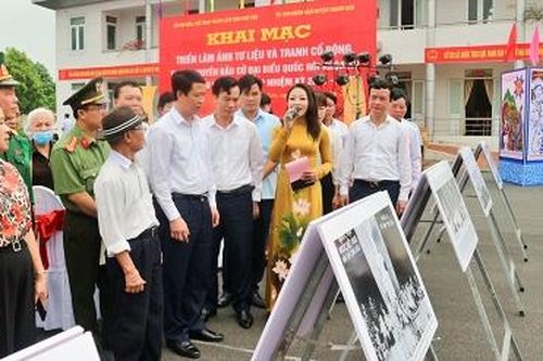 Khai mạc triển lãm ảnh tư liệu và tranh cổ động tuyên truyền bầu cử đại biểu Quốc hội khóa XV, đại biểu HĐND các cấp, nhiệm kỳ 2021 - 2026