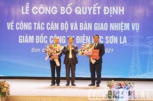 Công bố quyết định Giám đốc Công ty Điện lực Sơn La