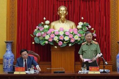 Đề xuất giao Bộ Công an quyền đào tạo và xác nhận trình độ Cao cấp lý luận chính trị