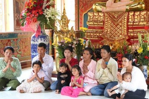 Người Khmer ở Sài Gòn đón Tết cổ truyền Chol Chnam Thmay