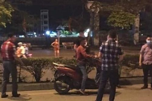 Đã xác định được danh tính người đàn ông đi xe máy đâm vào 2 mẹ con làm bé gái gần 1 tuổi tử vong
