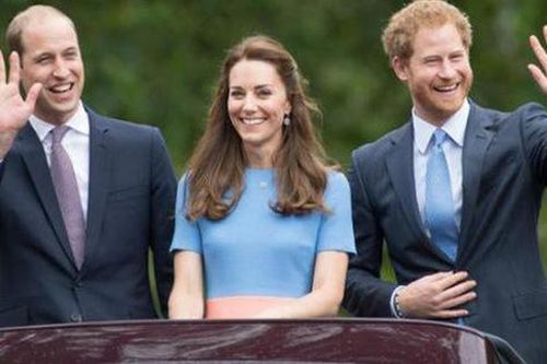 Đây chính là người phụ nữ giúp anh em Hoàng tử William và Harry gần lại hơn trong lễ tang ông nội
