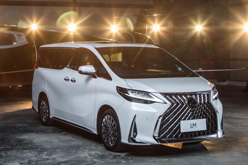 Lexus LM 350 được ra mắt tại Malaysia, giá hơn 278.000 USD