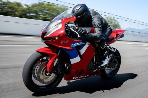 Honda CBR600RR ra mắt tại Malaysia, giá gần 24.000 USD