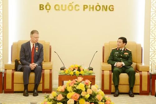Lãnh đạo Bộ Quốc phòng, Ban Kinh tế Trung ương tiếp Đại sứ Hoa Kỳ