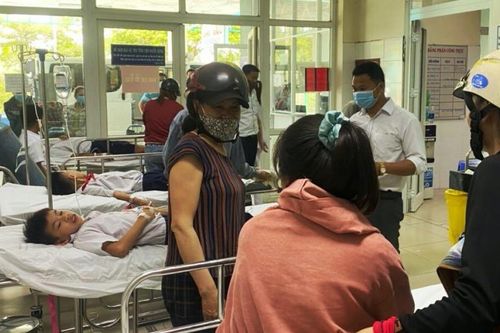 Nhiều học sinh Đà Nẵng nhập viện nghi ngộ độc đất sét slam