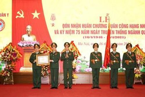 Cục Quân y (Tổng cục Hậu cần) đón nhận Huân chương Quân công hạng Nhì