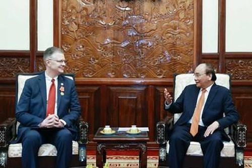 Chủ tịch nước Nguyễn Xuân Phúc tiếp Đại sứ Hoa Kỳ Daniel Kritenbrink