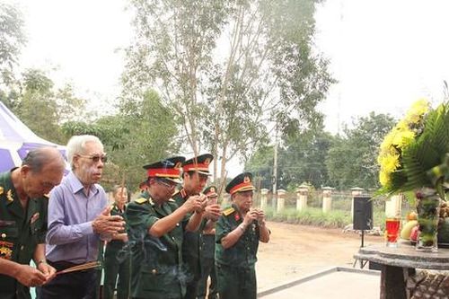 Khánh thành Bia tưởng niệm liệt sĩ Trung đoàn 174 hy sinh tại Đắk Tô - Tân Cảnh