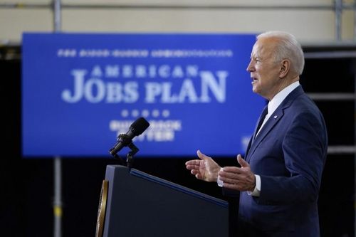 Kế hoạch 2.000 tỷ USD của ông Joe Biden: Đại tu 'thế thượng phong'