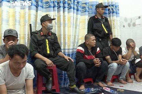 Khởi tố 35 đối tượng đánh bạc theo hình thức xóc đĩa