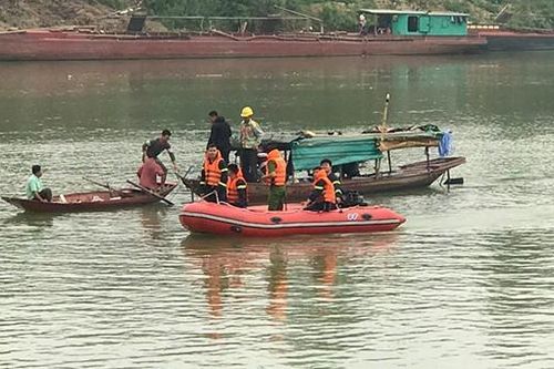 Nữ sinh lớp 10 gieo mình xuống sông Lam tự vẫn