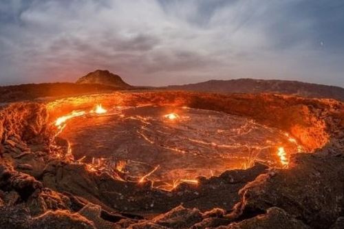 Cận cảnh núi lửa Etra Ale ở Ethiopia - Nơi được mệnh danh là 'Cổng địa ngục'