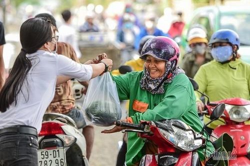 Tôi đã hiểu tại sao tỷ lệ người muốn di cư đến TP. HCM cao gấp đôi đến Hà Nội