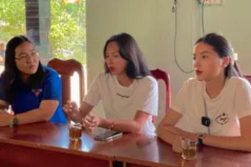 Hoa hậu Kỳ Duyên dùng 100 triệu chiến thắng Sao Nhập Ngũ cùng siêu mẫu Minh Triệu giúp đỡ bà con sau lũ