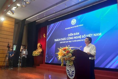 Thứ trưởng Nguyễn Huy Dũng đề cao khát vọng vượt qua cái bóng của những ông lớn công nghệ thế giới