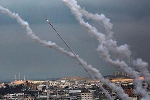 Tiêm kích, trực thăng Israel dội bão lửa vào Dải Gaza