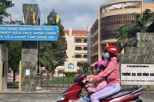 Cách hết chức vụ trong Đảng đối với Hiệu trưởng Trường ĐH Đồng Nai