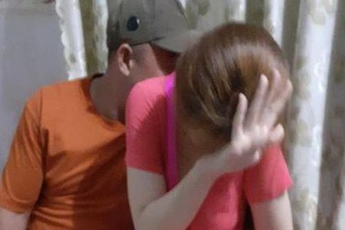 Khách nam bỏ 900.000 đồng để được... tắm chung với nhân viên nữ