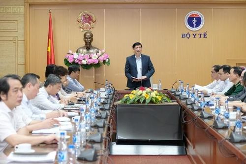 Bộ Y tế: Ngày 5/5, các địa phương phải hoàn thành tiêm chủng vắc xin COVID-19 của COVAX