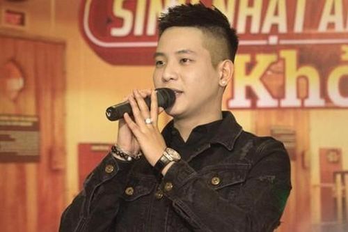 Bị ban nhạc từ chối đệm đàn, tố không có trình độ âm nhạc, Quân A.P đăng status ẩn ý?