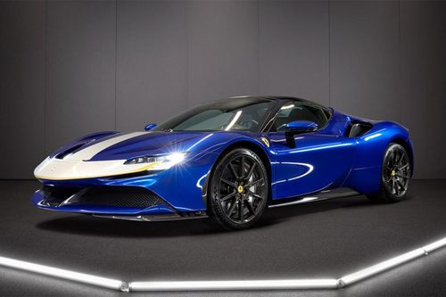 Siêu xe Ferrari mới của Nguyễn Quốc Cường có gì đặc biệt?