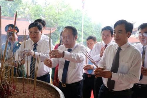 Trang trọng Lễ giỗ Đức Quốc Tổ Lạc Long Quân và Tổ Mẫu Âu Cơ