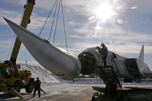 Ukraine đòi phát triển vũ khí hạt nhân; Mỹ sợ Nga sẽ vào cuộc