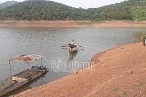3 học sinh tiểu học đuối nước thương tâm tại khu vực ngọn hồ Làng Thum