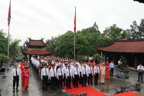 Thành kính Lễ giỗ Đức Quốc Tổ Lạc Long Quân và Tổ Mẫu Âu Cơ