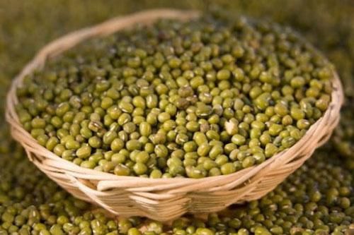 Những ai nên ăn đậu xanh?