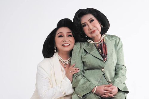 Ngưỡng mộ tình bạn 60 năm bền chặt của NSND Bạch Tuyết và NSƯT Diệu Hiền